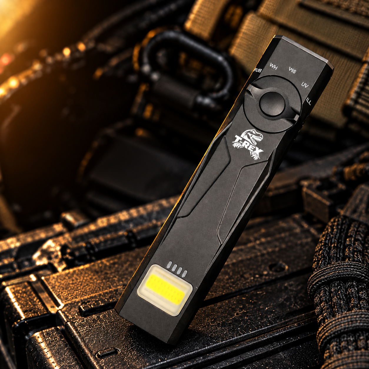 T-REX Pocket EDC Flashlight | 5 in 1 | 1000 Lumens | Black